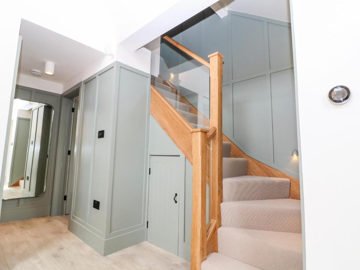 12 Manor Farm Close Кінґем Екстер'єр фото