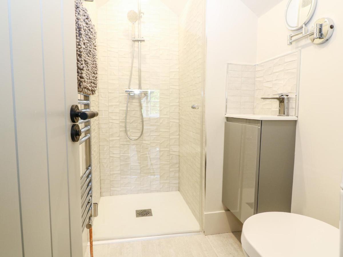 12 Manor Farm Close Кінґем Екстер'єр фото